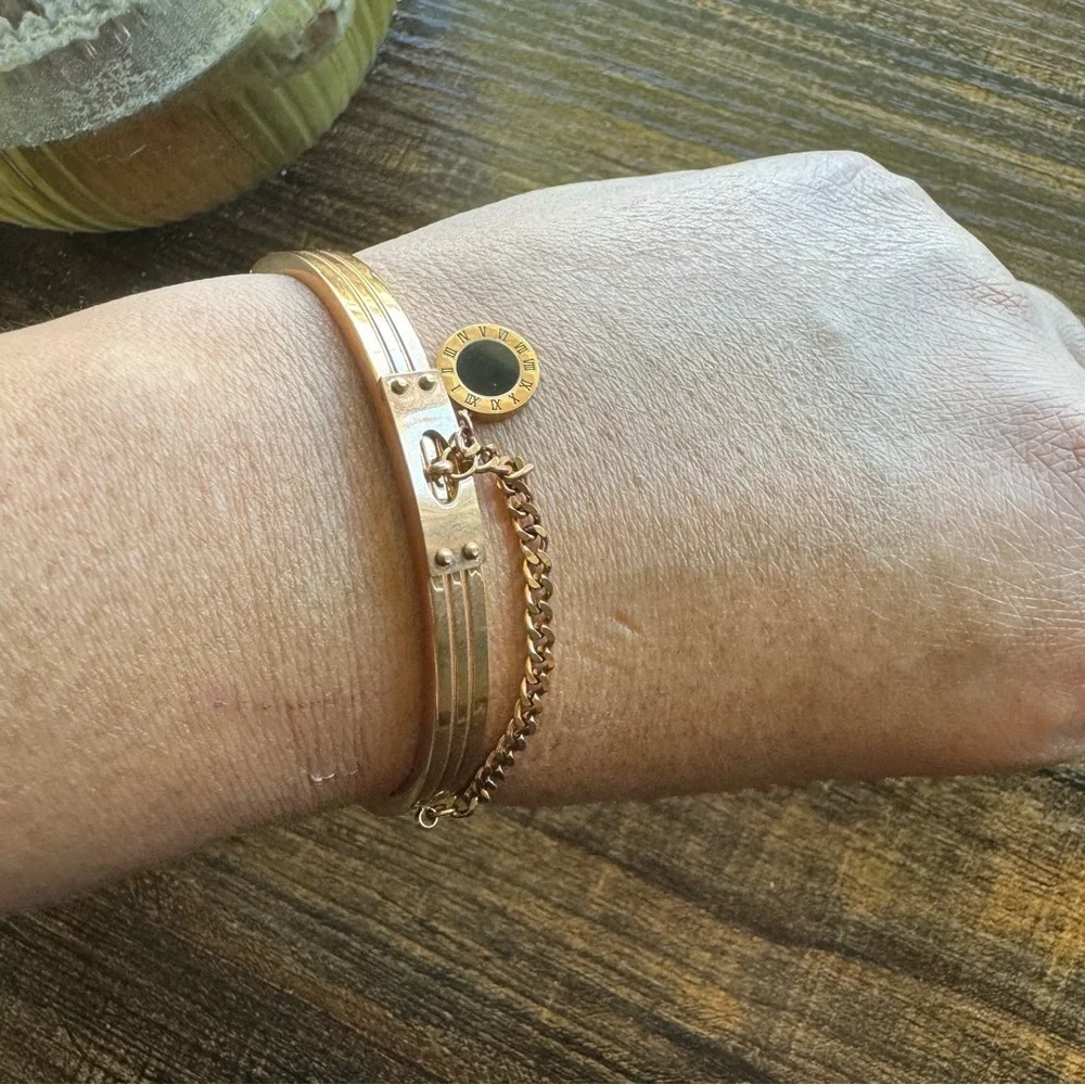 Elegant Bronze Plated Bangle Bracelet